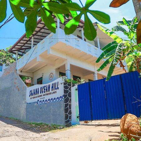 米瑞莎Sajana Ocean Hill住宿加早餐旅馆 外观 照片