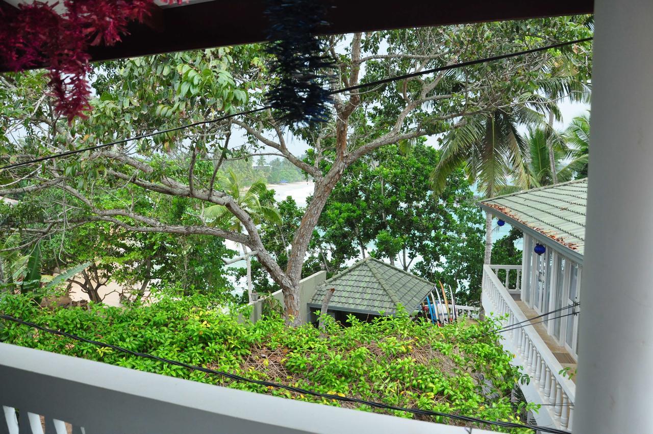 米瑞莎Sajana Ocean Hill住宿加早餐旅馆 外观 照片